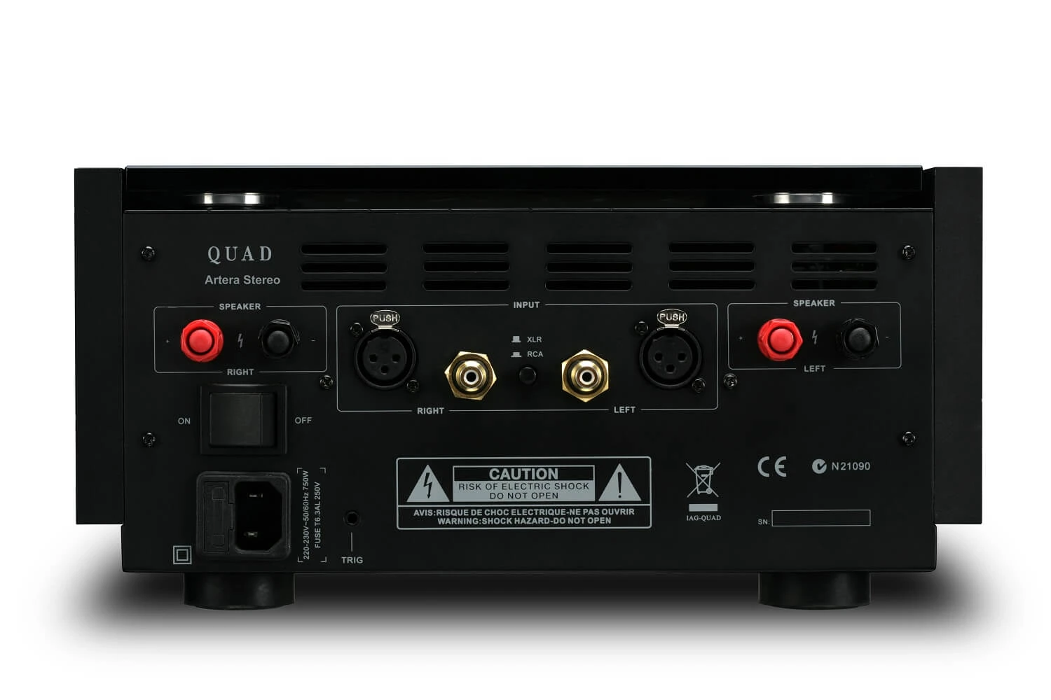 Quad-Atera-Stereo-black-rear-connection