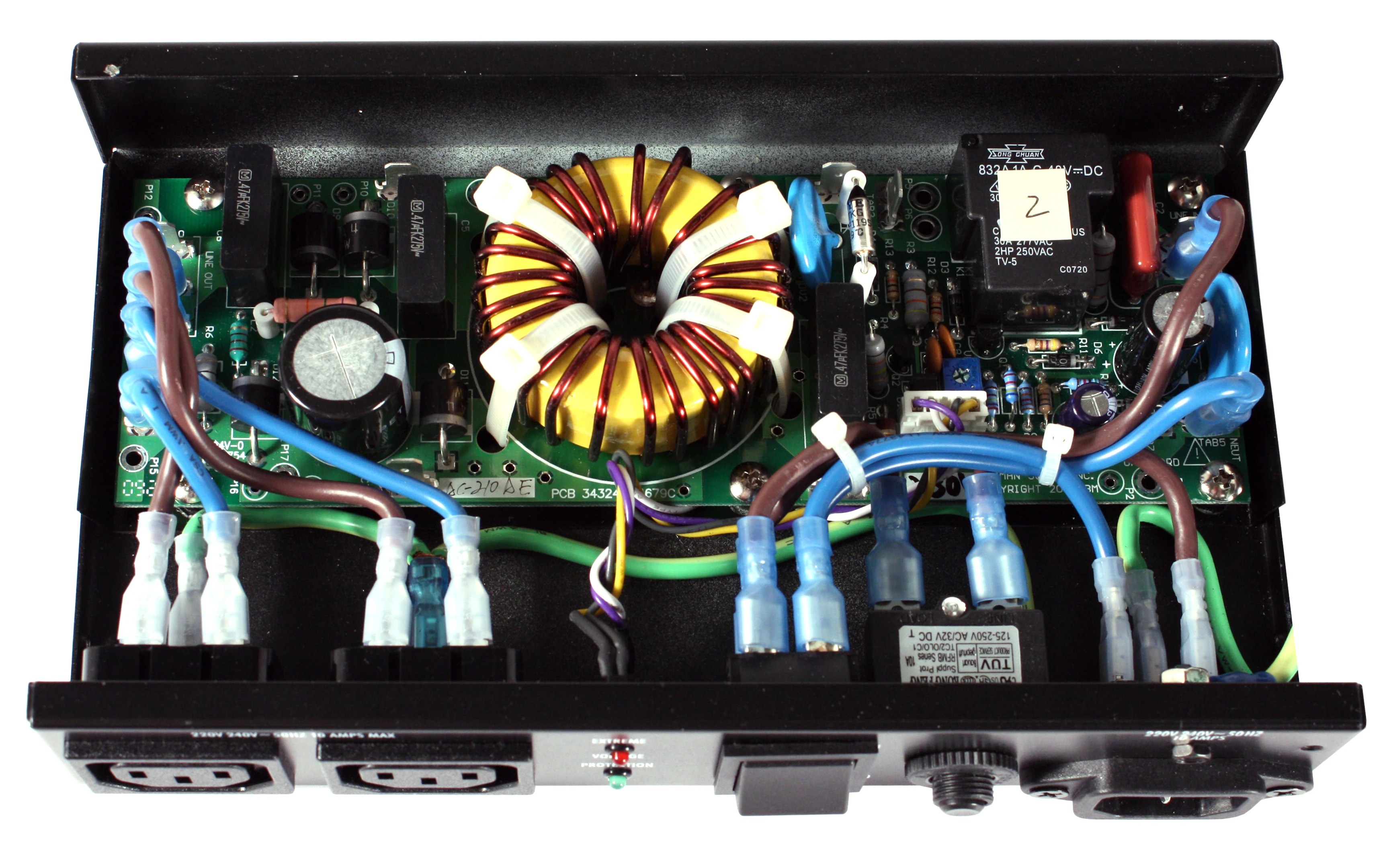 Furman Compact Power Conditioner AC-210A, A&V-Tip !