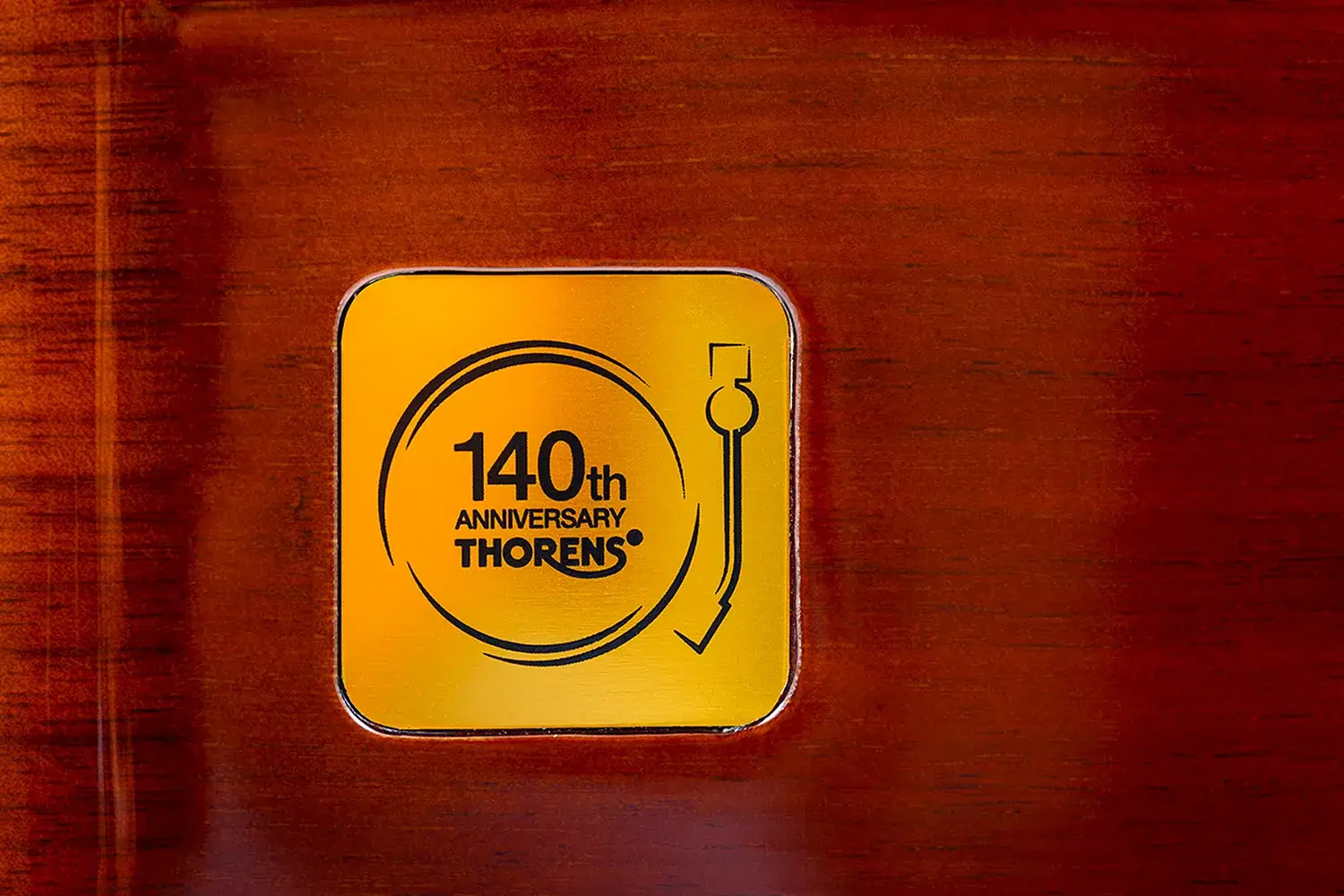 Thorens TD 124 DD 140th Anniversary Emblem
