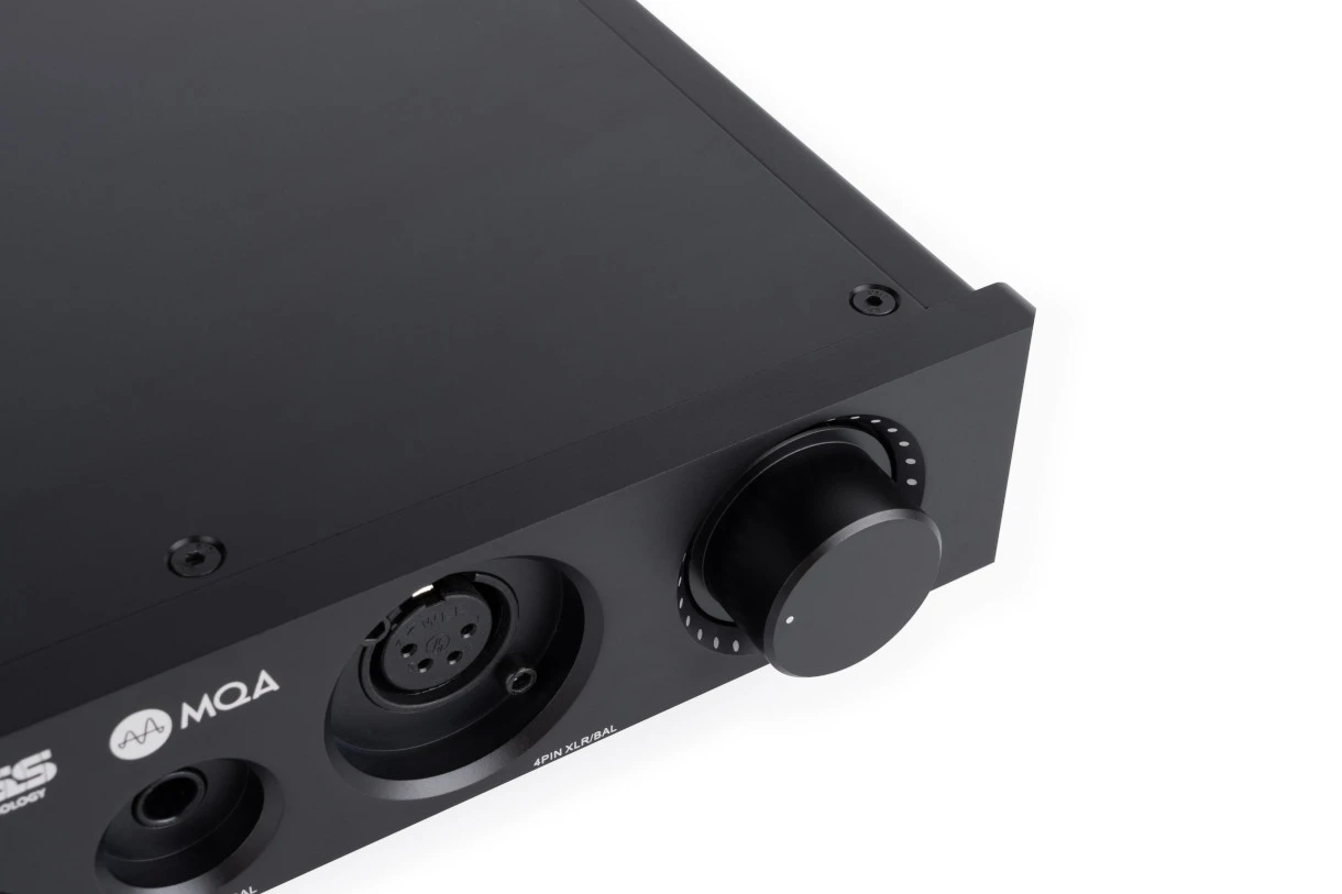 Questyle CMA Fifteen, Kopfhörerverstärker mit DSD-D/A-Wandler und Full MQA Decoder 